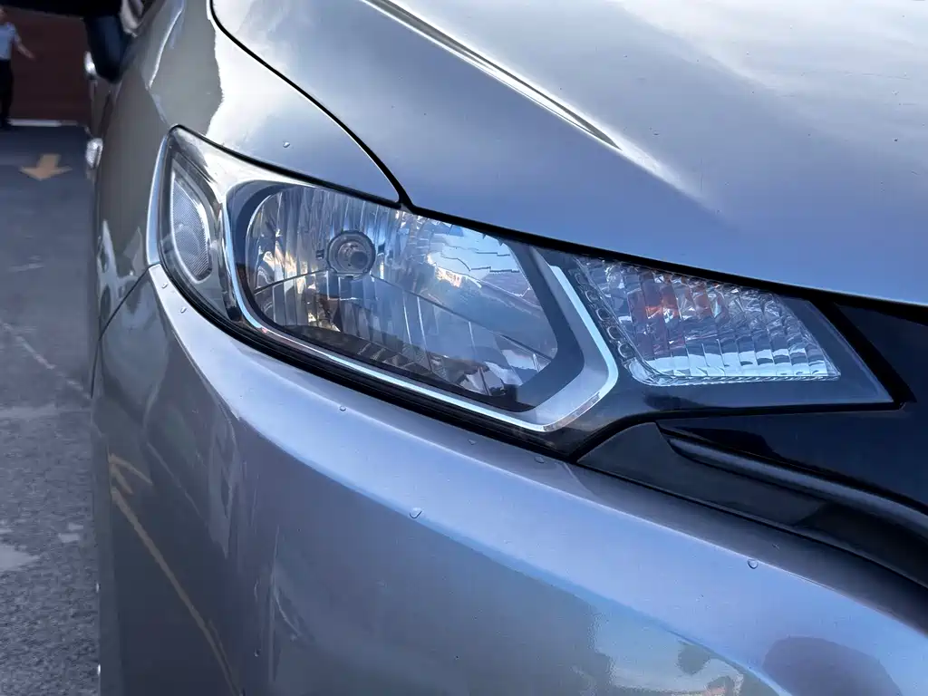 Honda Fit 2016 — фото 8