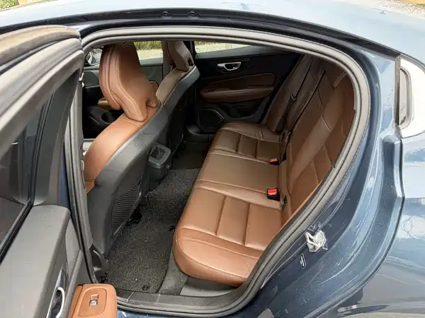 Volvo S60 2021