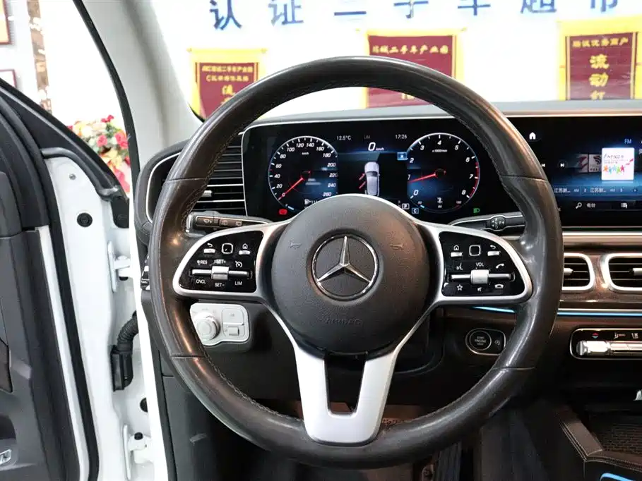 Mercedes-Benz GLE 2020 — фото 15