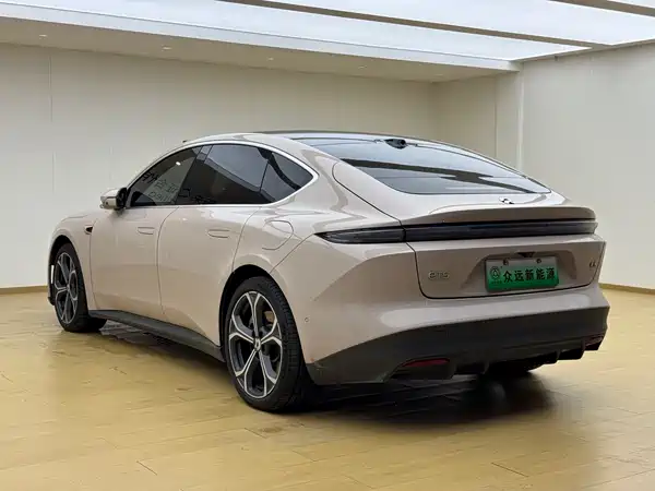 NIO ET5 2025