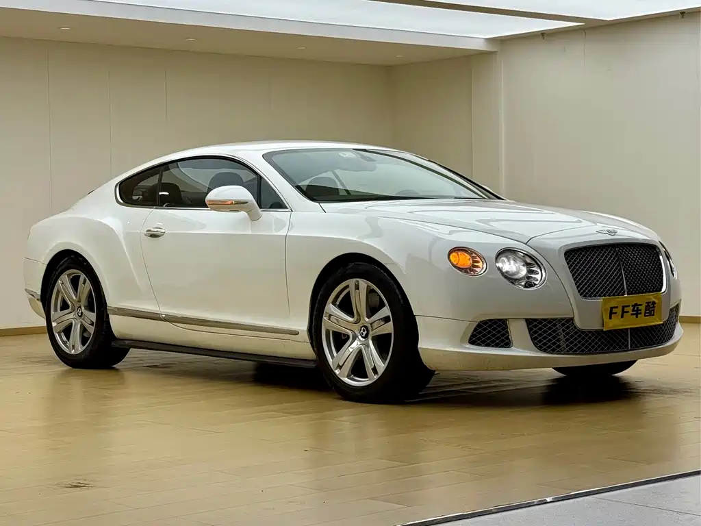Bentley Continental 2012 — фото 2