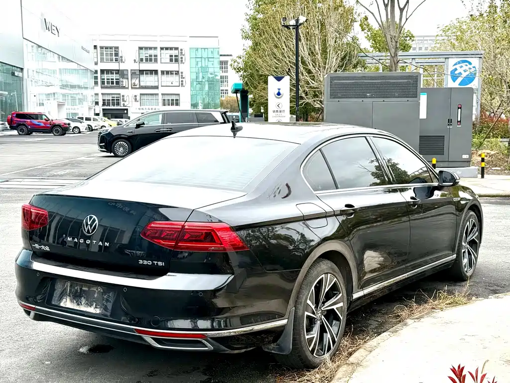 Volkswagen Magotan 2022