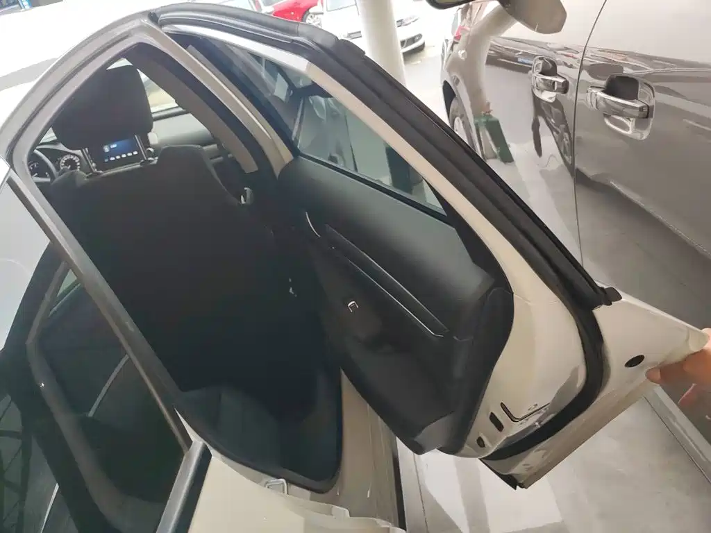 Honda Accord 2021 — фото 17