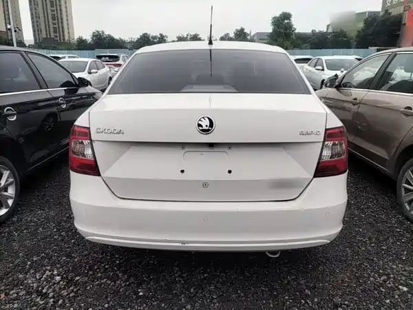 Skoda Rapid 2016