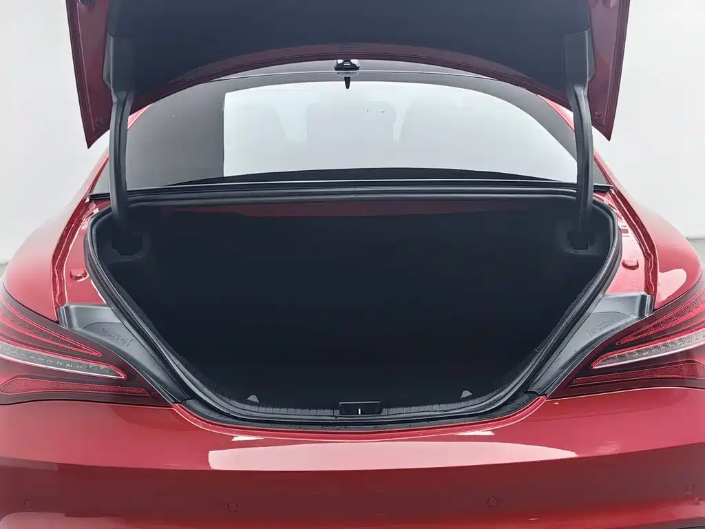 Mercedes-Benz CLA 2018 — фото 16