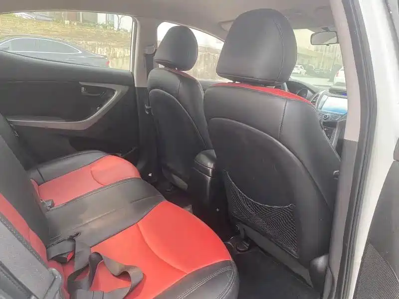 Hyundai Elantra 2014