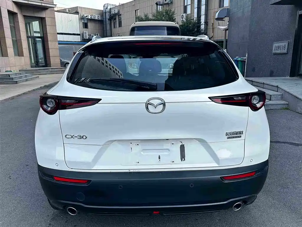 Mazda CX-30 2021 — фото 19