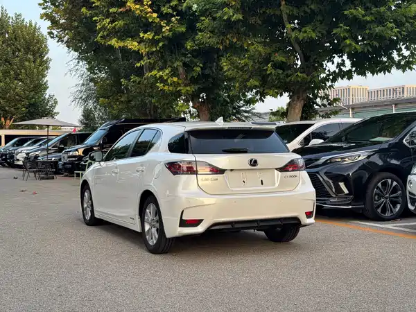 Lexus CT 2016