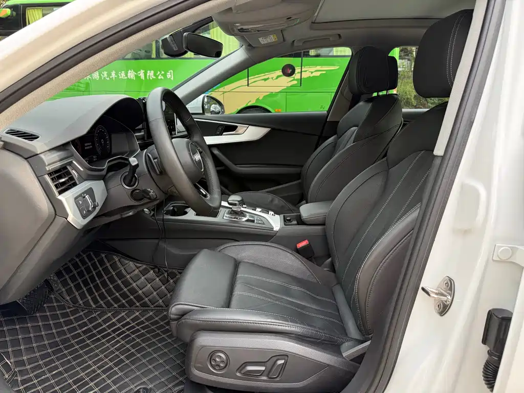Audi A4L 2022