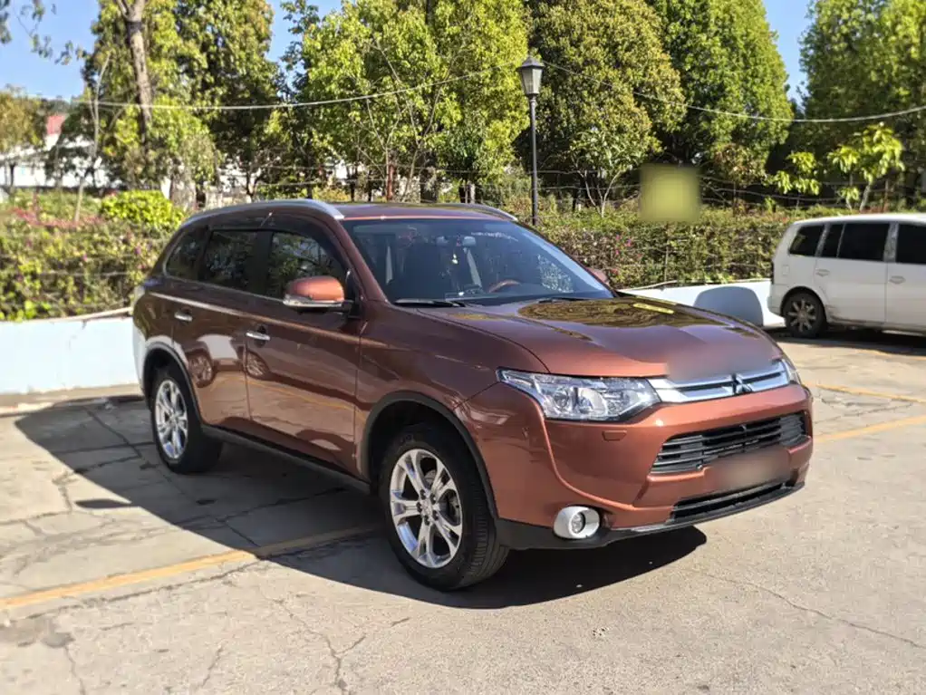 Mitsubishi Outlander 2015 — фото 22
