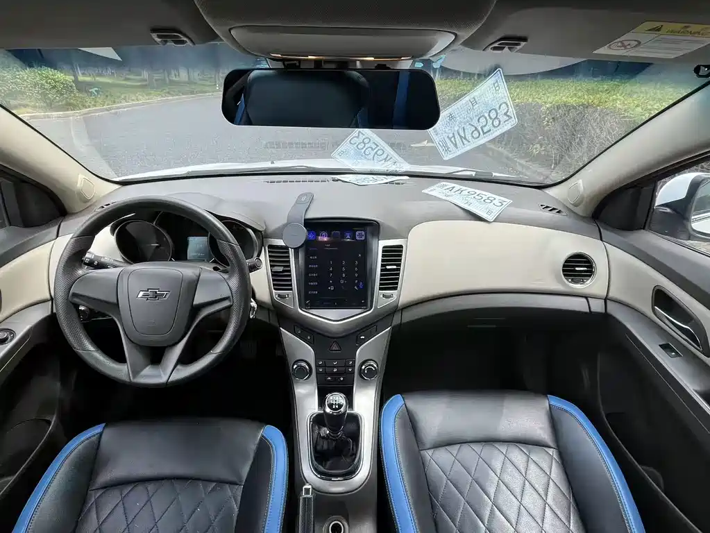Chevrolet Cruze 2015 — фото 12