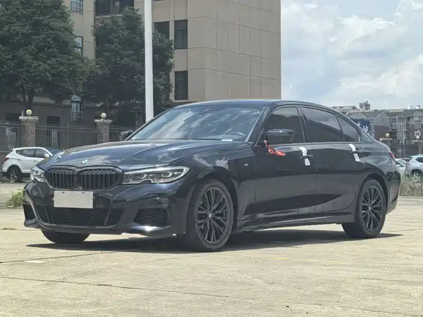 BMW 3 Series 2022