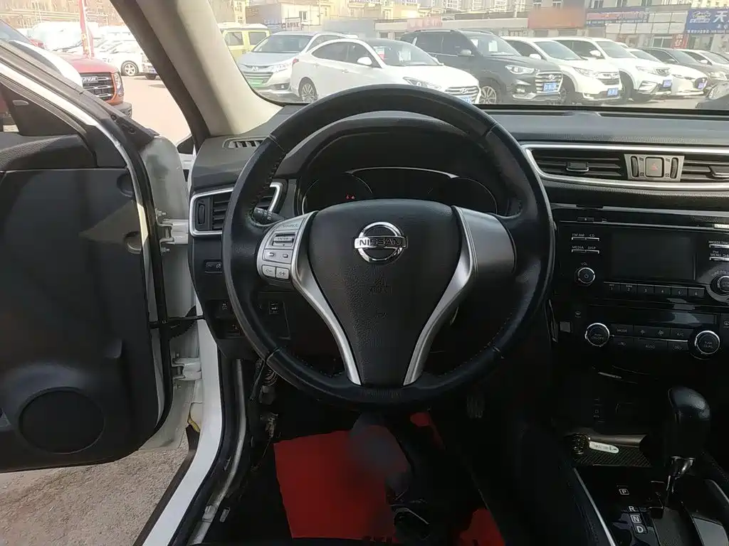 Nissan X-Trail 2016