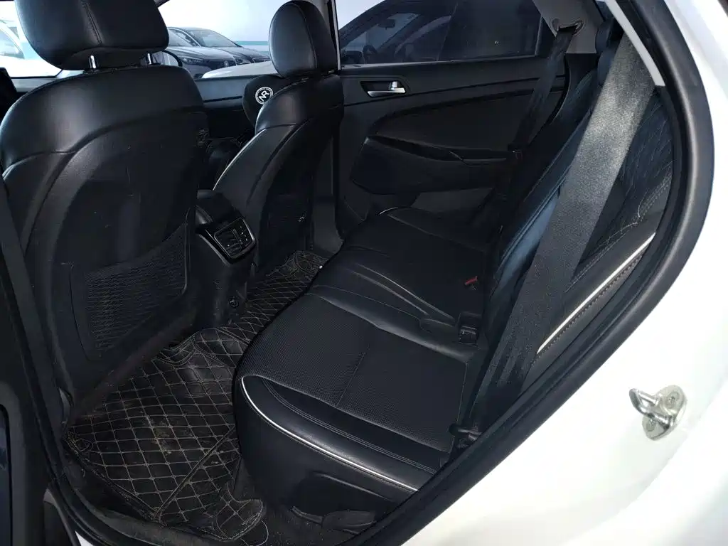 Hyundai Tucson 2020 — фото 17