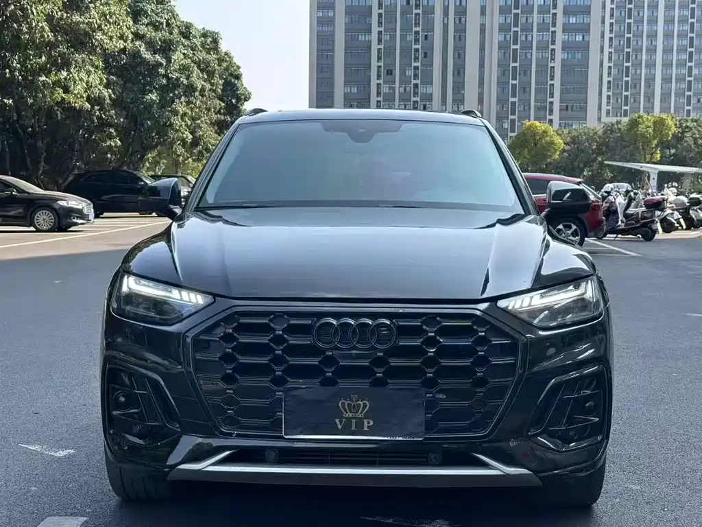 Audi Q5L 2022 — фото 2