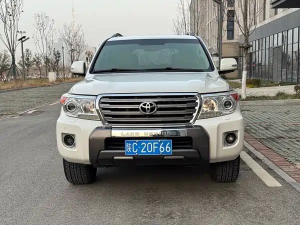 Toyota Land Cruiser 2016