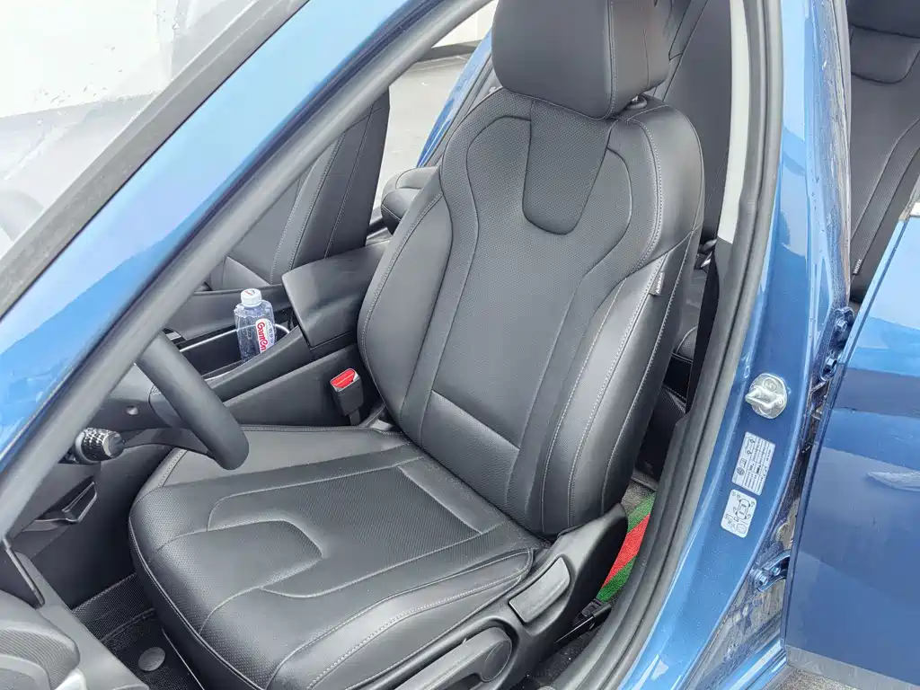 Hyundai Elantra 2022 — фото 13