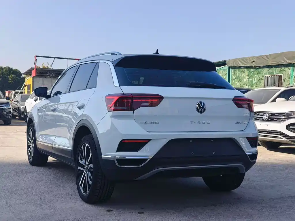 Volkswagen T-Roc 2022 — фото 7