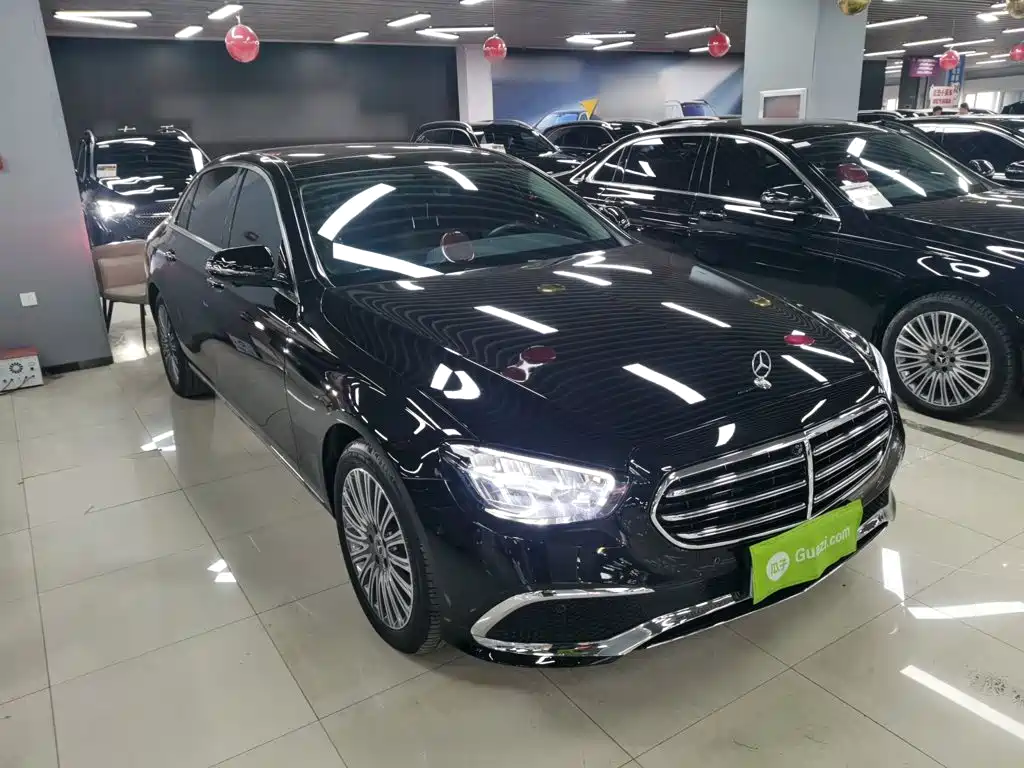 Mercedes-Benz E-Class 2022