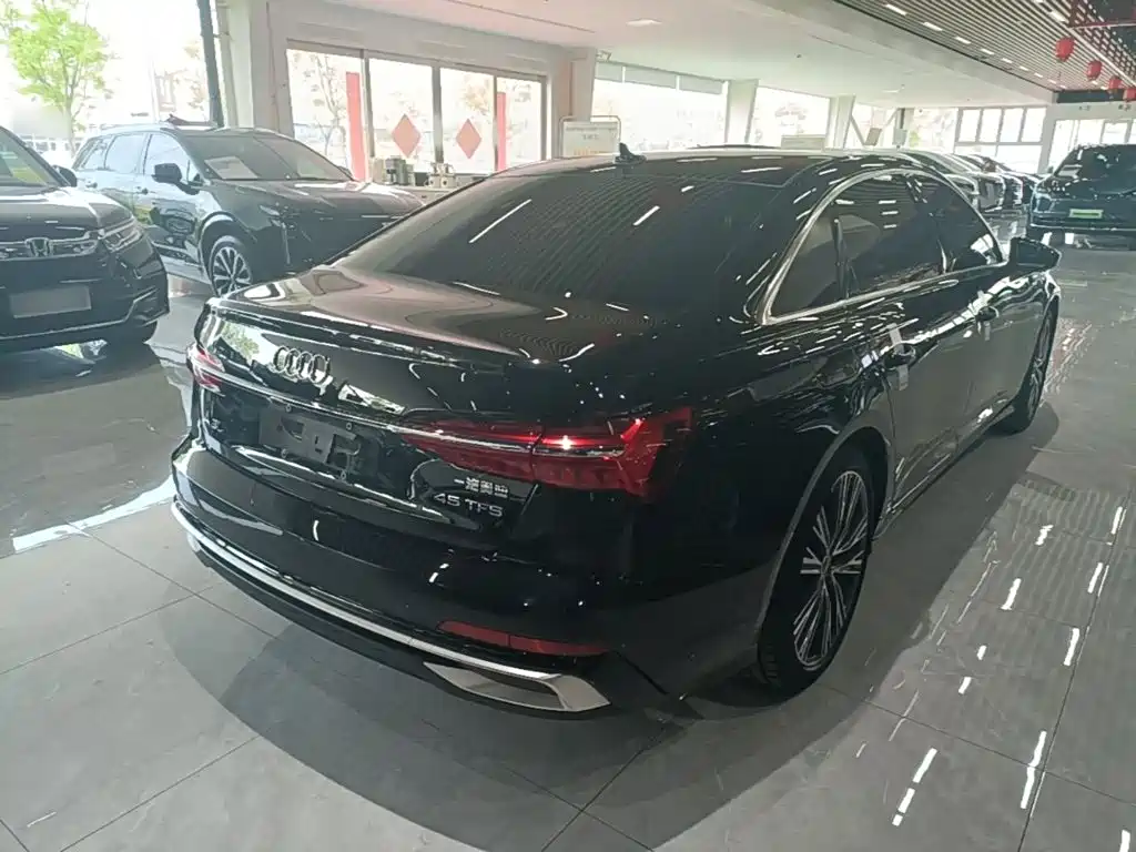 Audi A6L 2023
