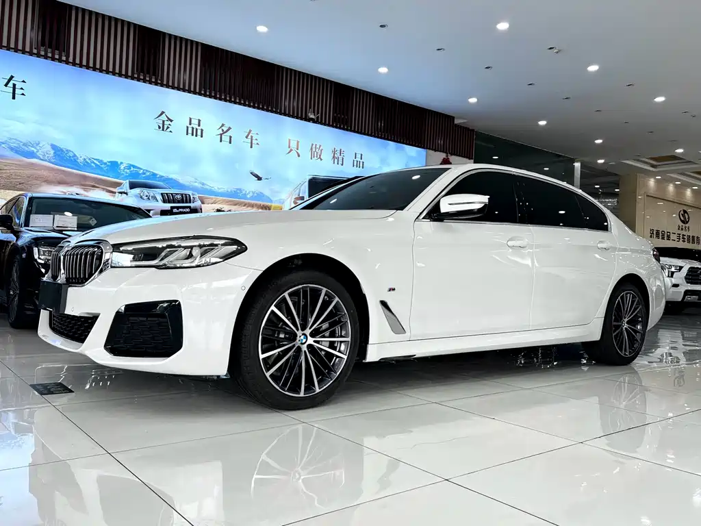 BMW 5 Series 2024