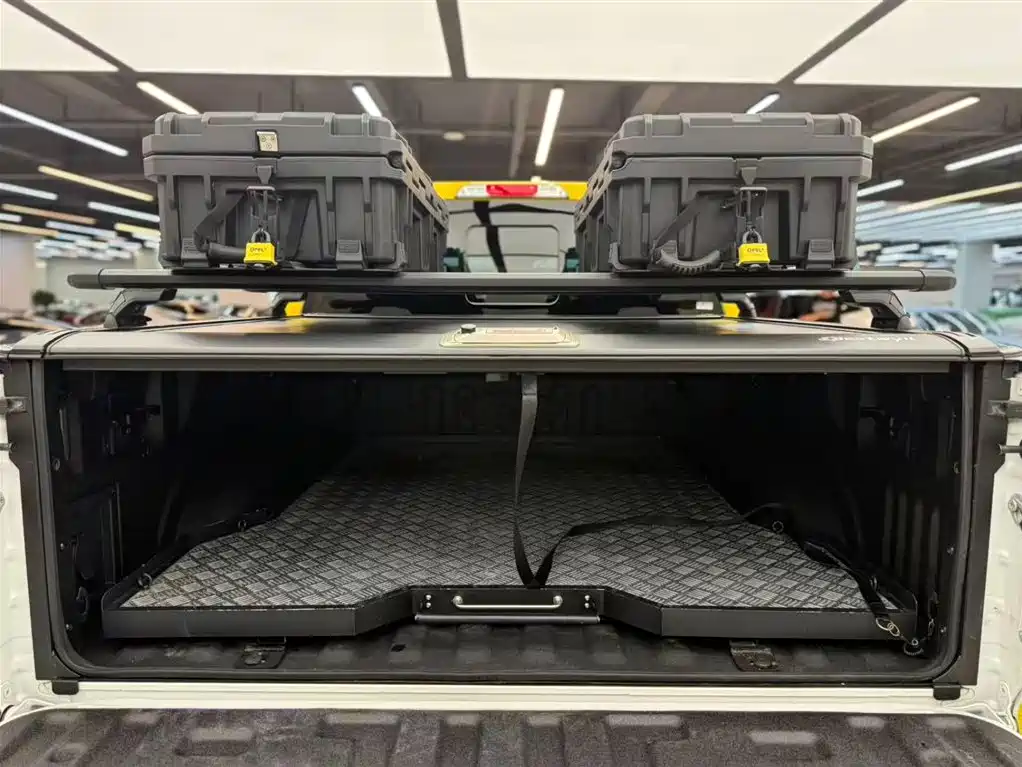 Ford F-150 Raptor 2022 — фото 15