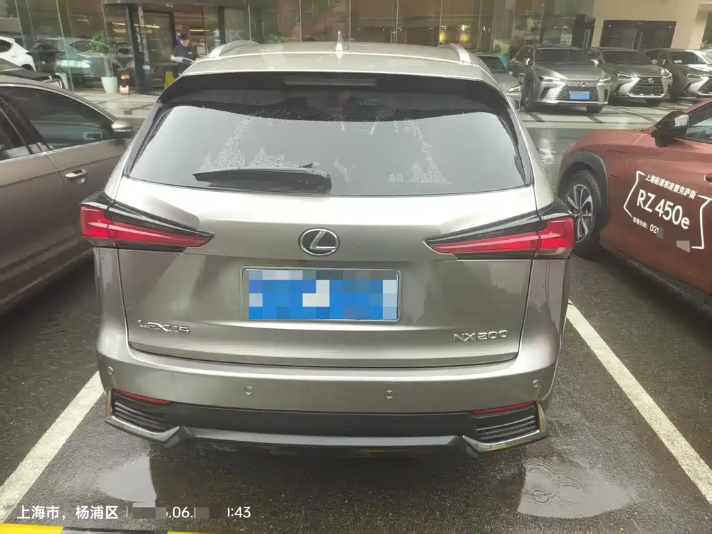 Lexus NX 2021 — фото 10