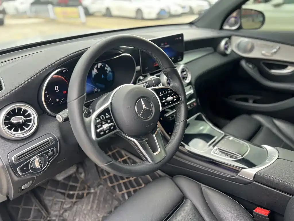 Mercedes-Benz GLC 2021 — фото 17