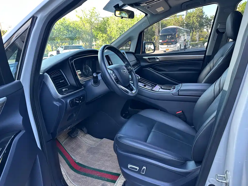 GAC Motor Trumpchi M8 2023 — фото 4