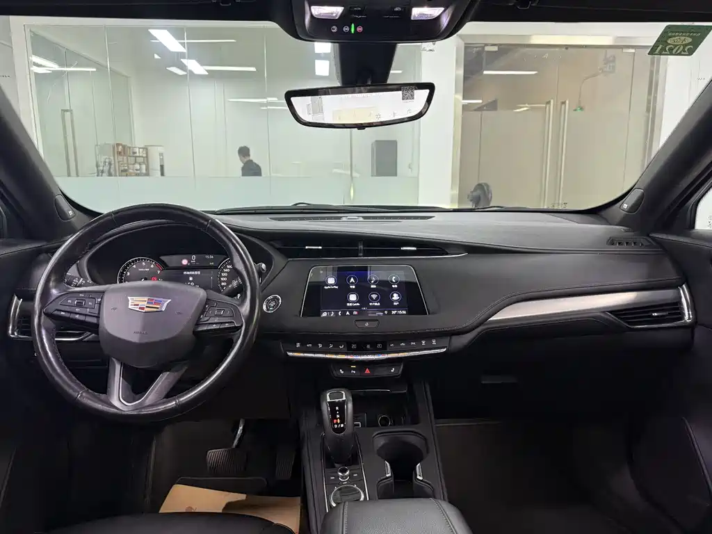 Cadillac XT4 2019 — фото 16