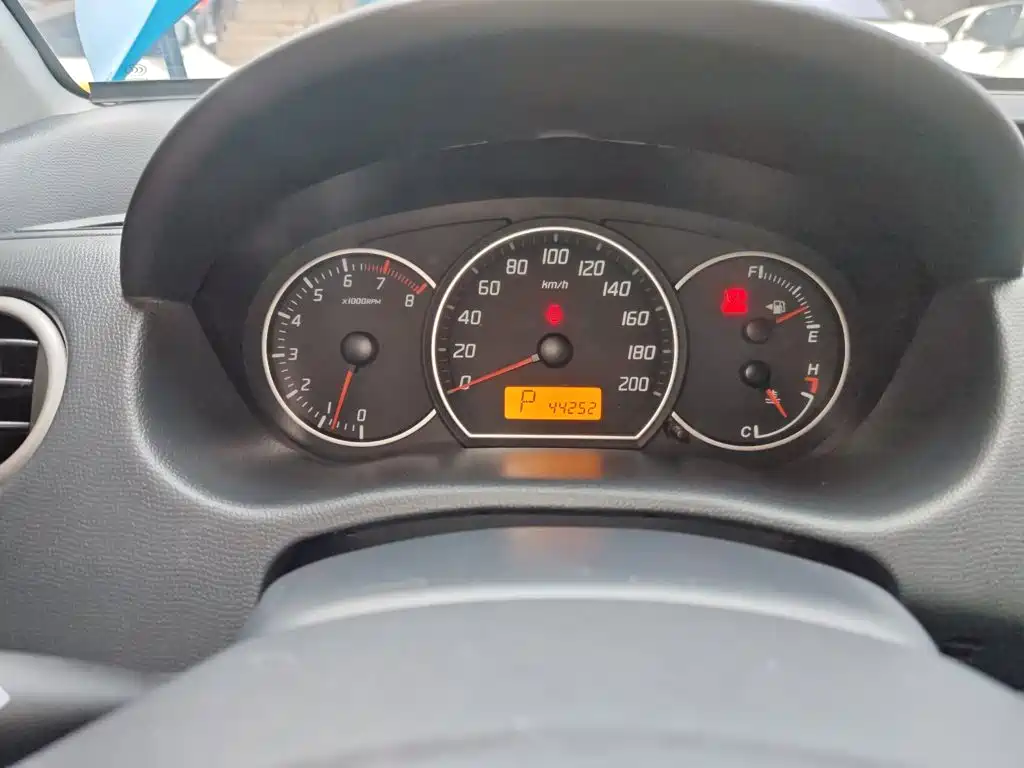 Suzuki Swift 2015