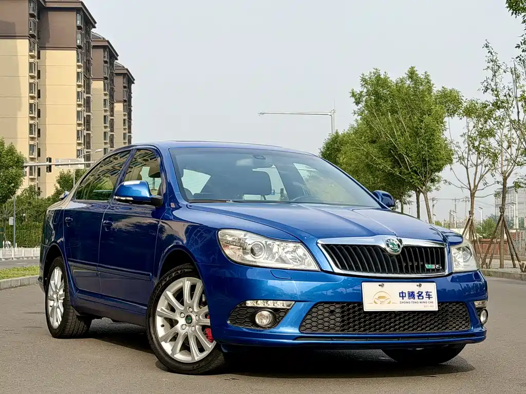 Skoda Octavia 2013 — фото 3