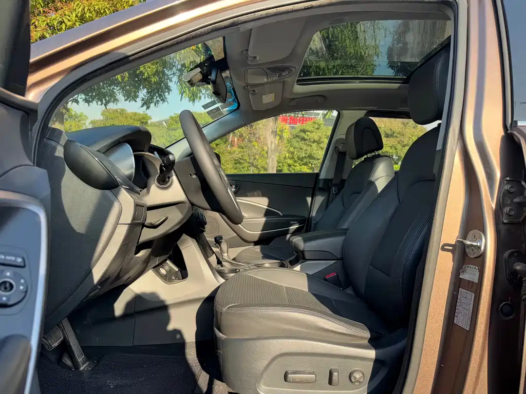 Hyundai Santa Fe 2015 — фото 4