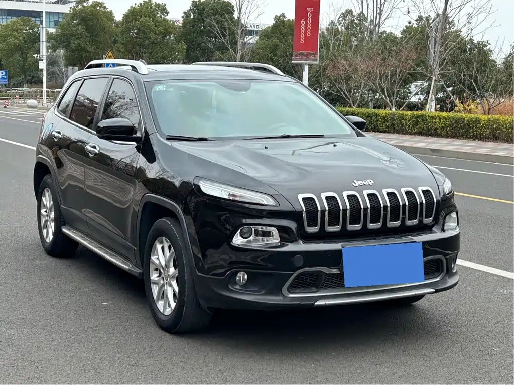 Jeep Cherokee 2016 — фото 3