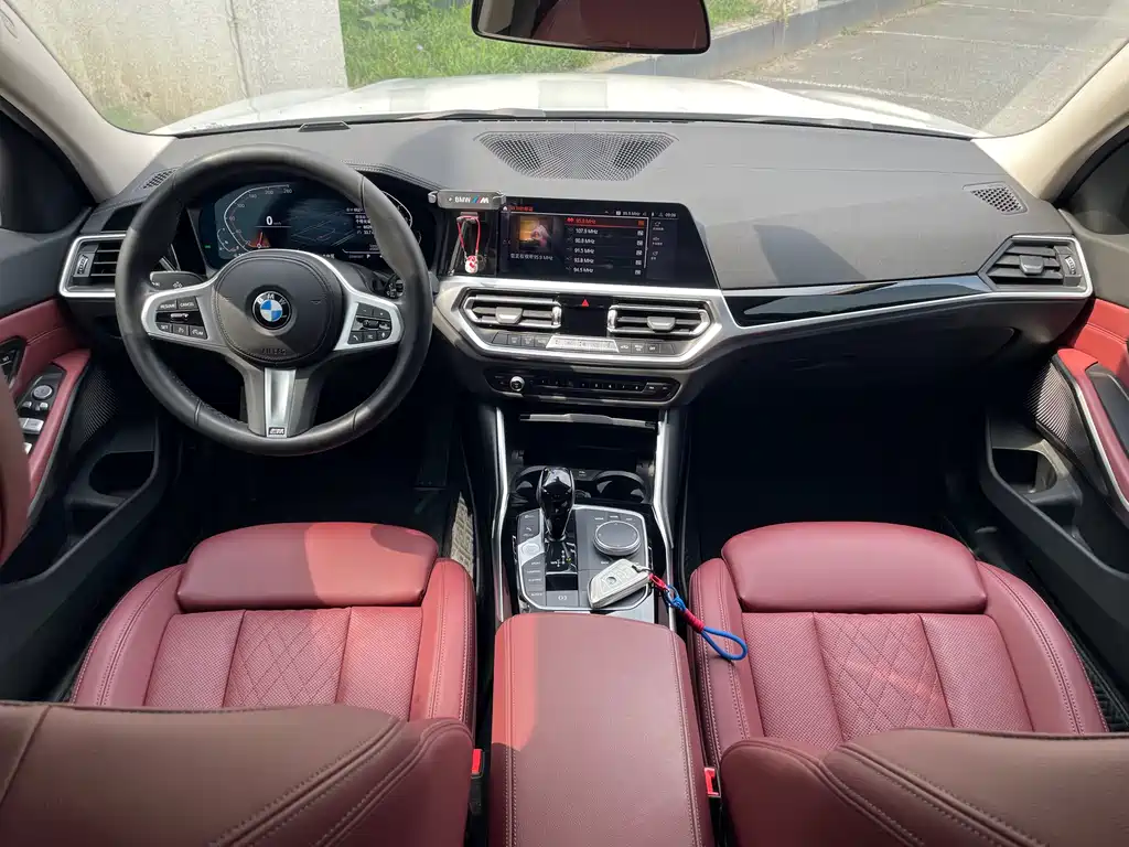 BMW 3 Series 2022 — фото 9
