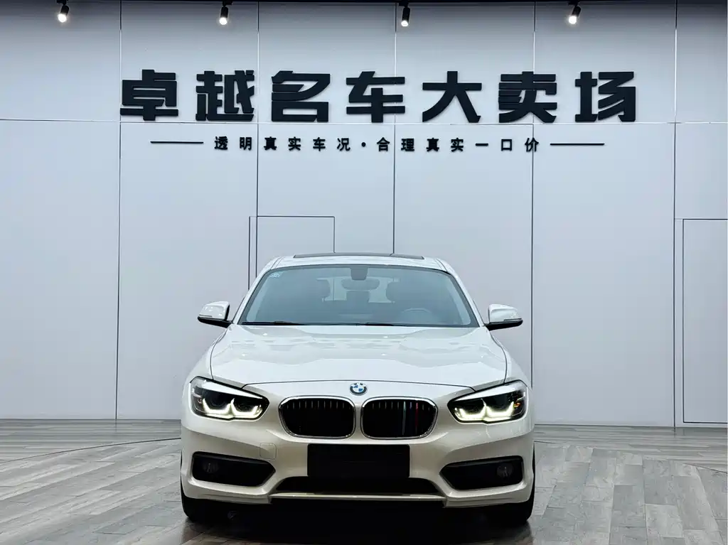 BMW 1 Series 2019 — фото 10