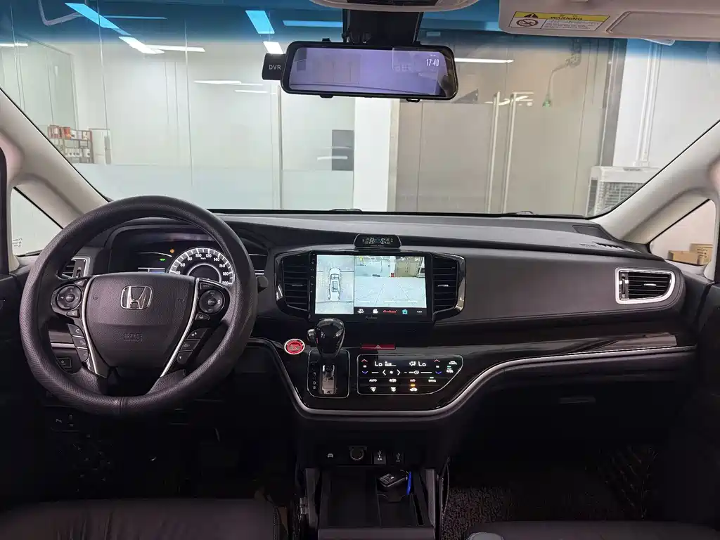 Honda Odyssey 2021 — фото 15