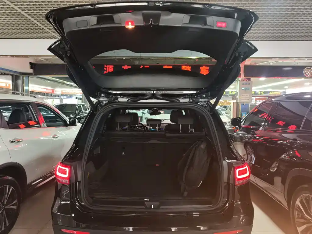Mercedes-Benz GLB 2023 — фото 15
