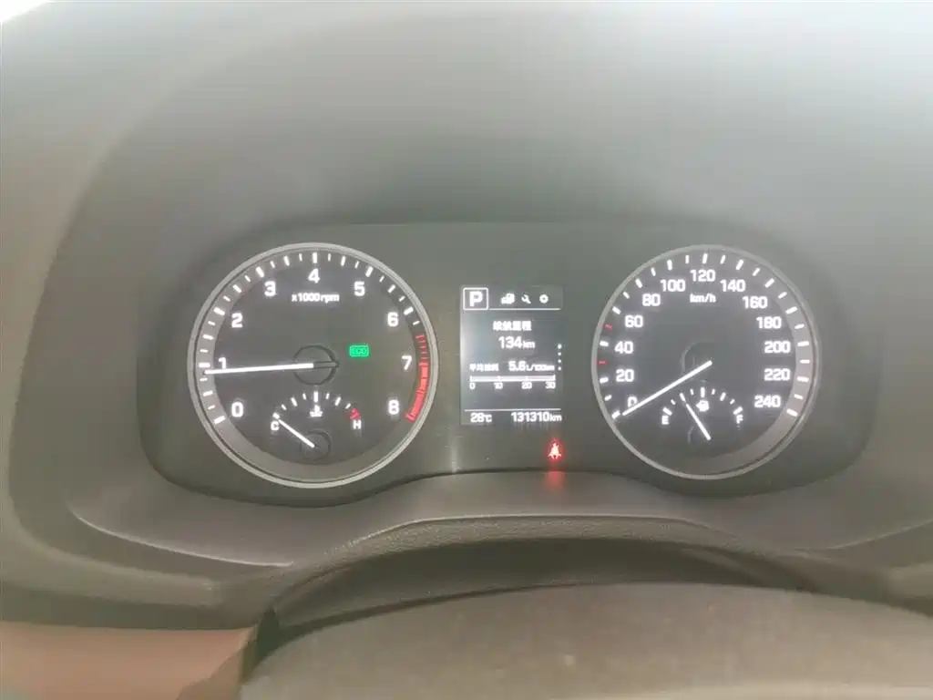 Hyundai Tucson 2016 — фото 18