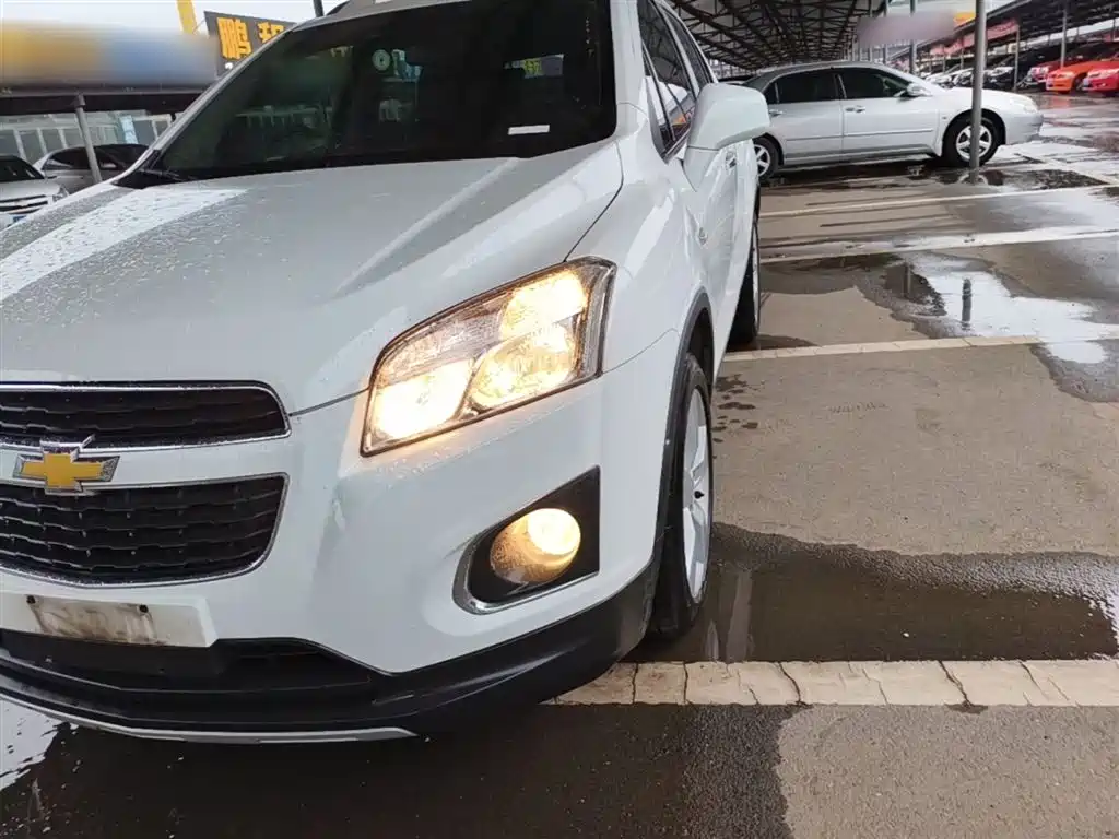 Chevrolet Trax 2015 — фото 24