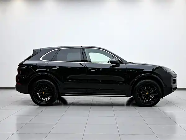 Porsche Cayenne 2024
