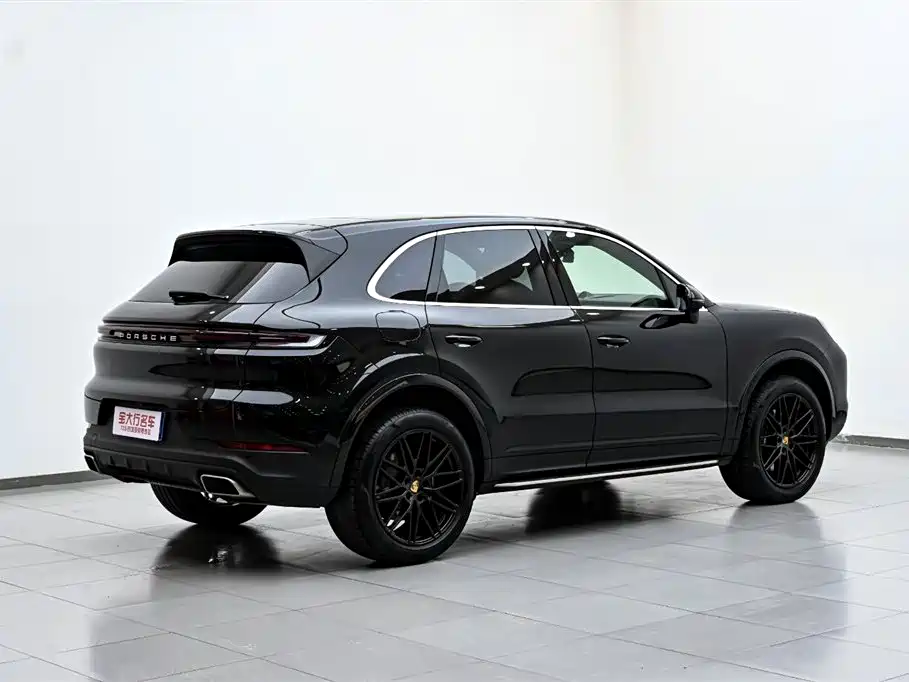 Porsche Cayenne 2025 — фото 7