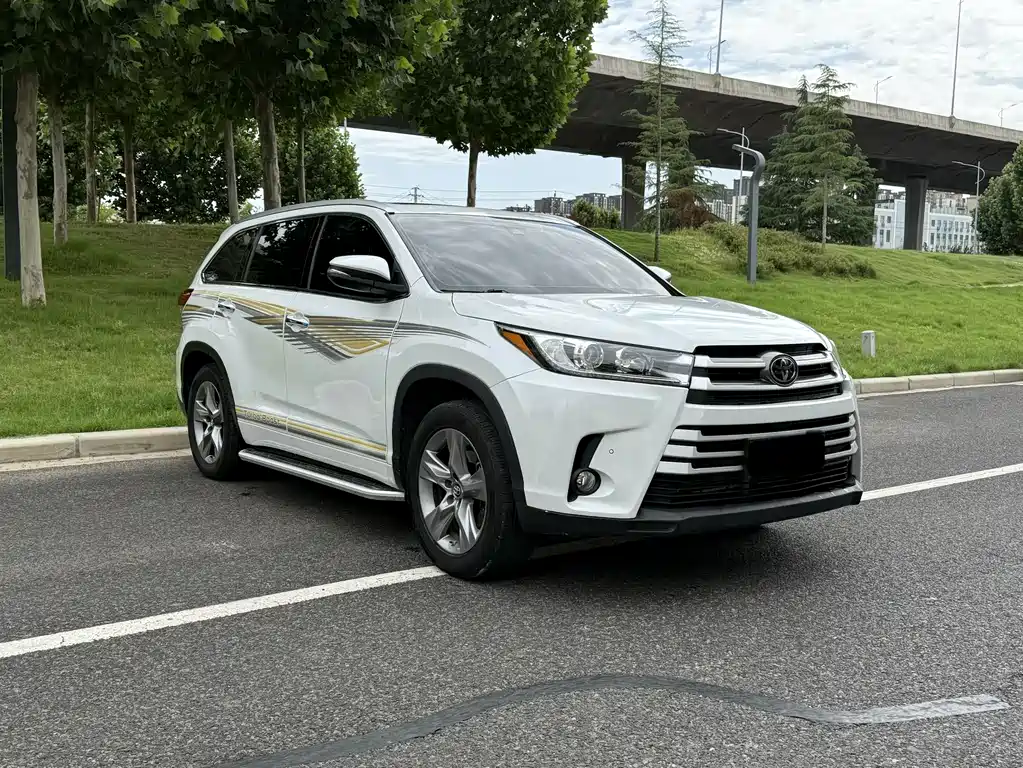 Toyota Highlander 2022