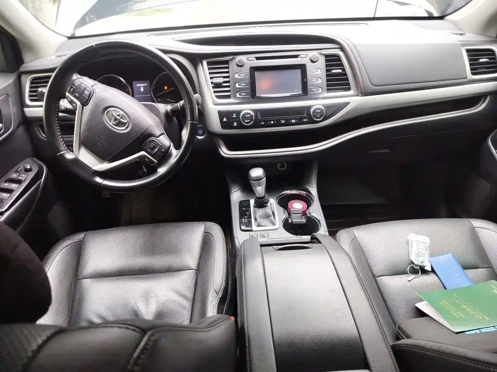 Toyota Highlander 2017 — фото 13
