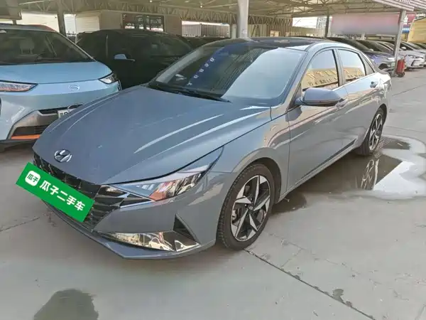 Hyundai Elantra 2023