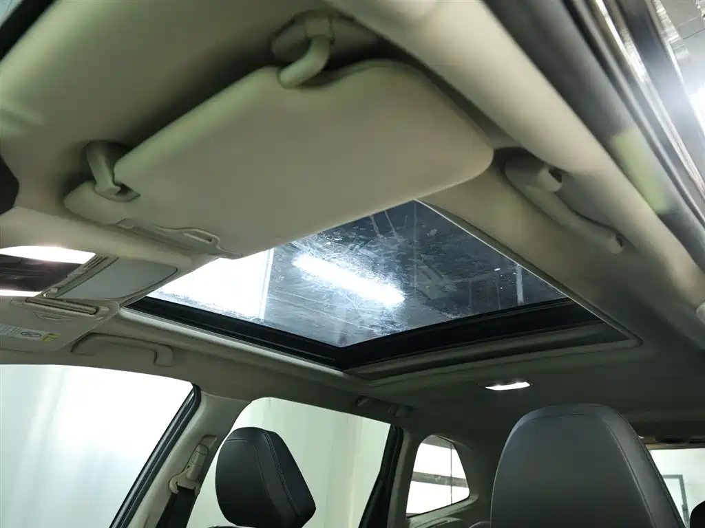 Subaru Forester 2022 — фото 11