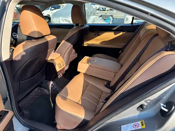Lexus ES 2015