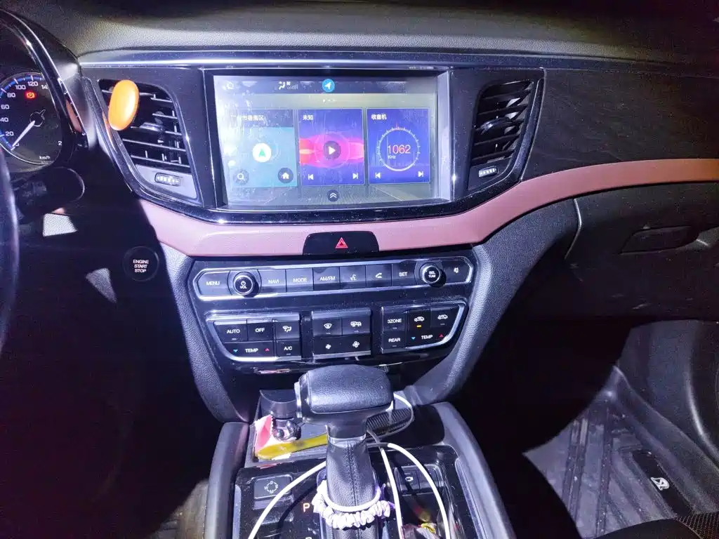 GAC Motor Trumpchi GS8 2017