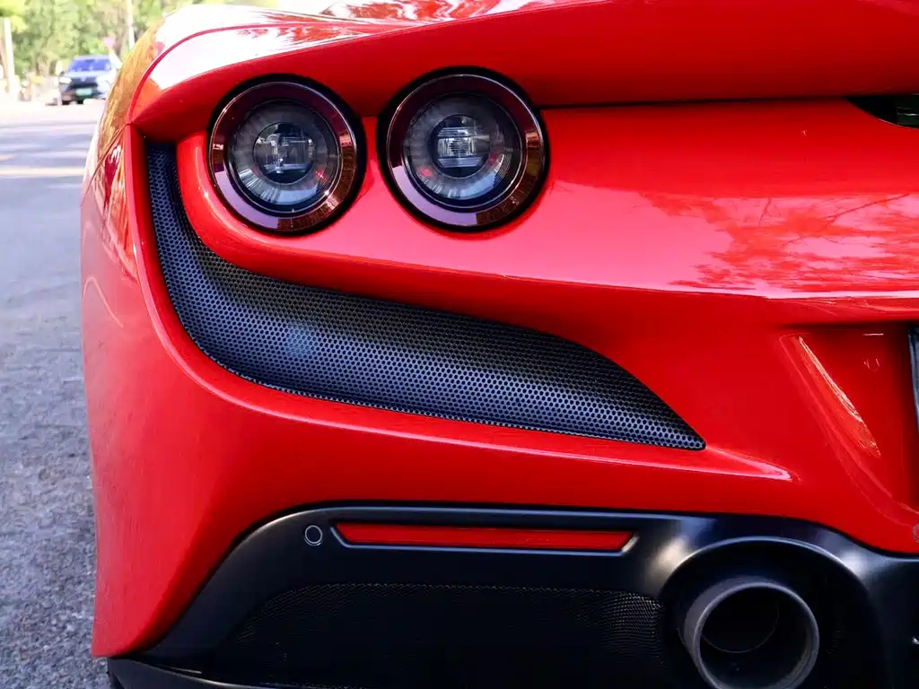Ferrari F8 2021 — фото 21
