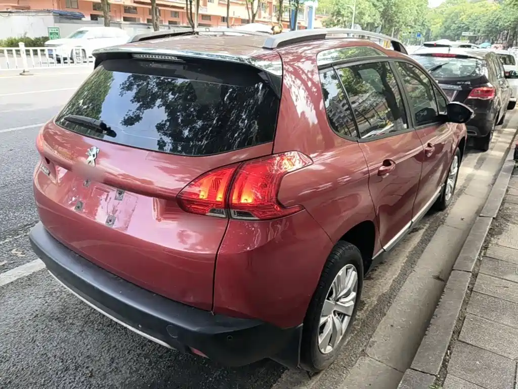 Peugeot 2008 2015